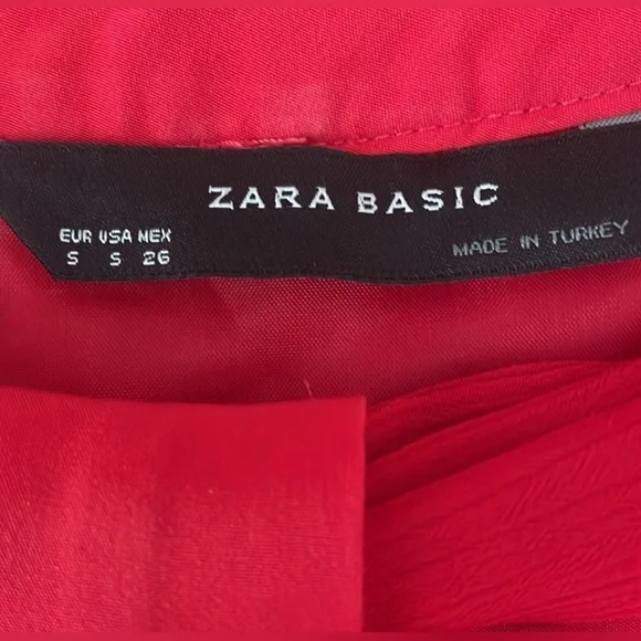 EUC Zara Halter Blouse Red Sleeveless 
High Neck Pleated With Tie Top Size S - Picture 4 of 4